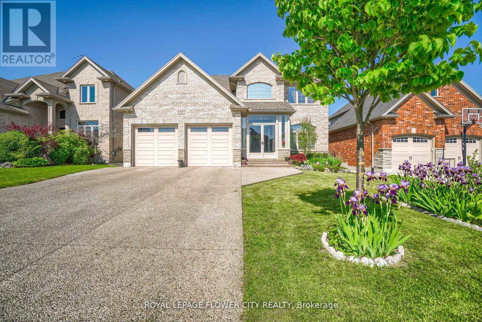 London South (south K), ON N6K0C4,2011 TYSON WALK STREET