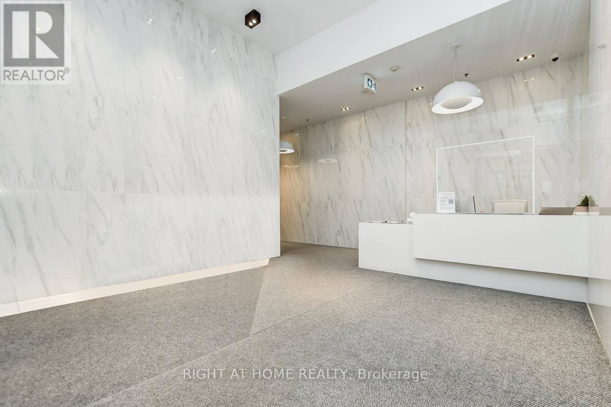 Ottawa, ON K2P1J5,203 CATHERINE ST #608