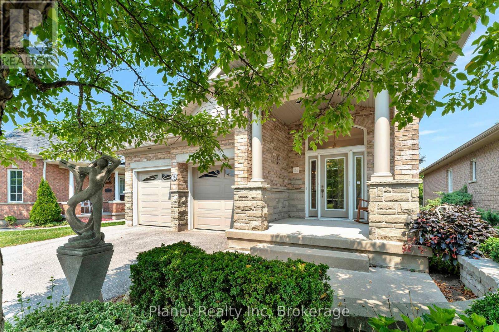 Guelph (village By The Arboretum), ON N1G4X7,18 BEECHLAWN BOULEVARD
