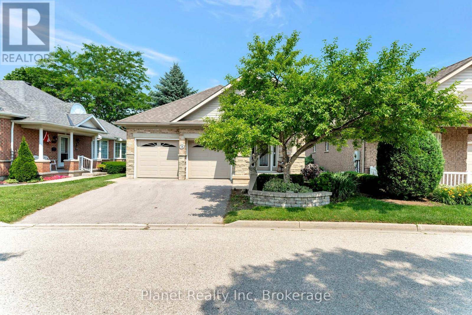 Guelph (village By The Arboretum), ON N1G4X7,18 BEECHLAWN BOULEVARD