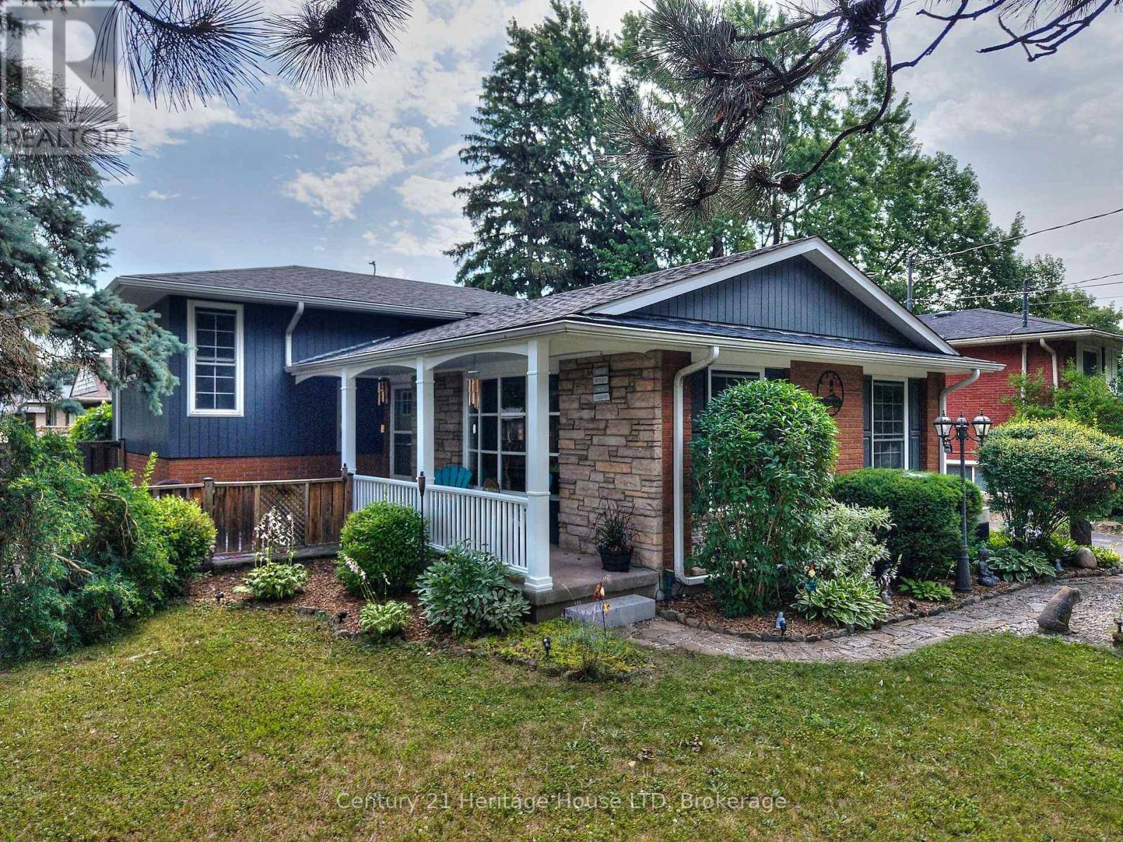 St. Catharines (vine/linwell), ON L2M2E7,30 CARTIER DRIVE