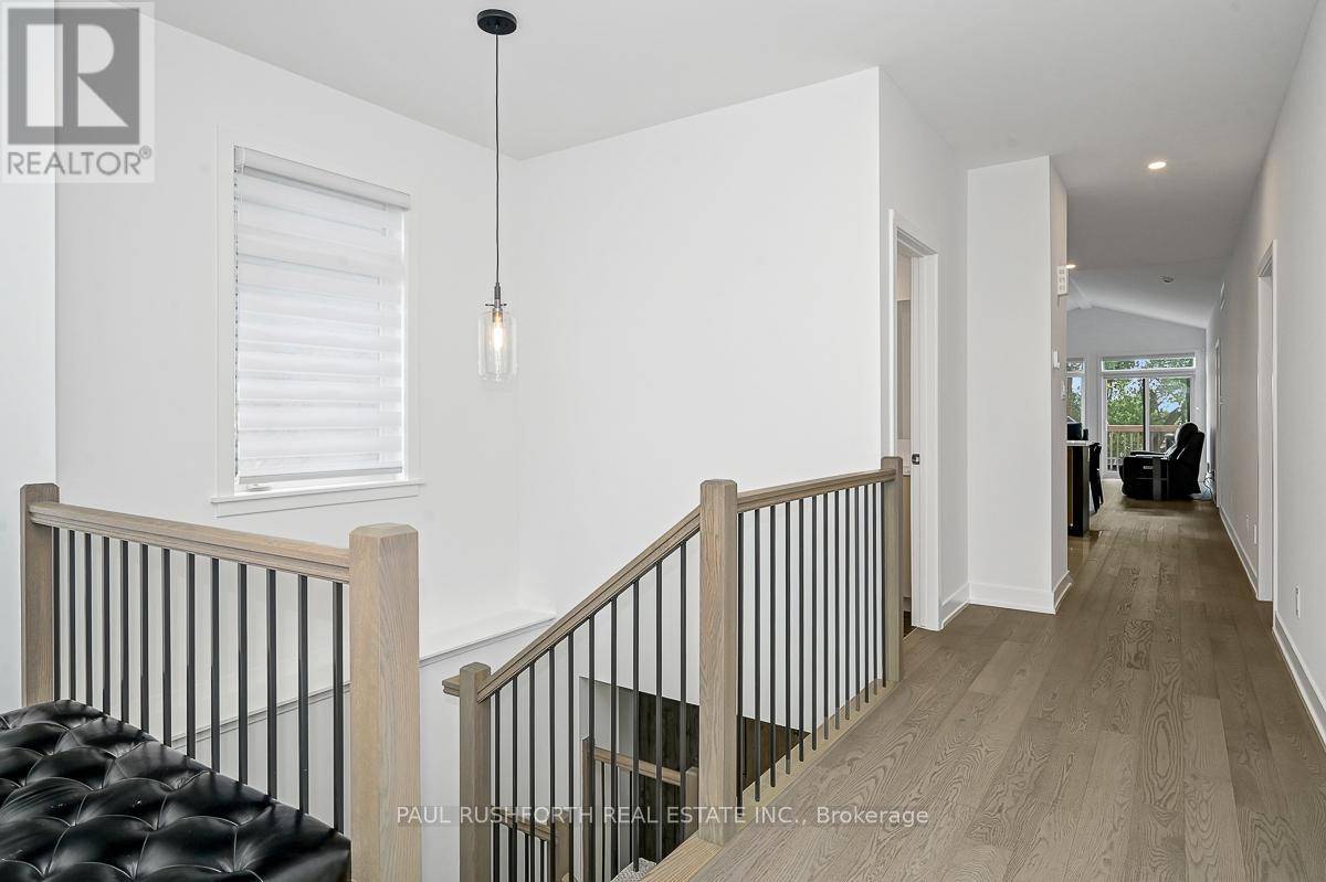 Ottawa, ON K1W0M2,568 KNOTRIDGE STREET