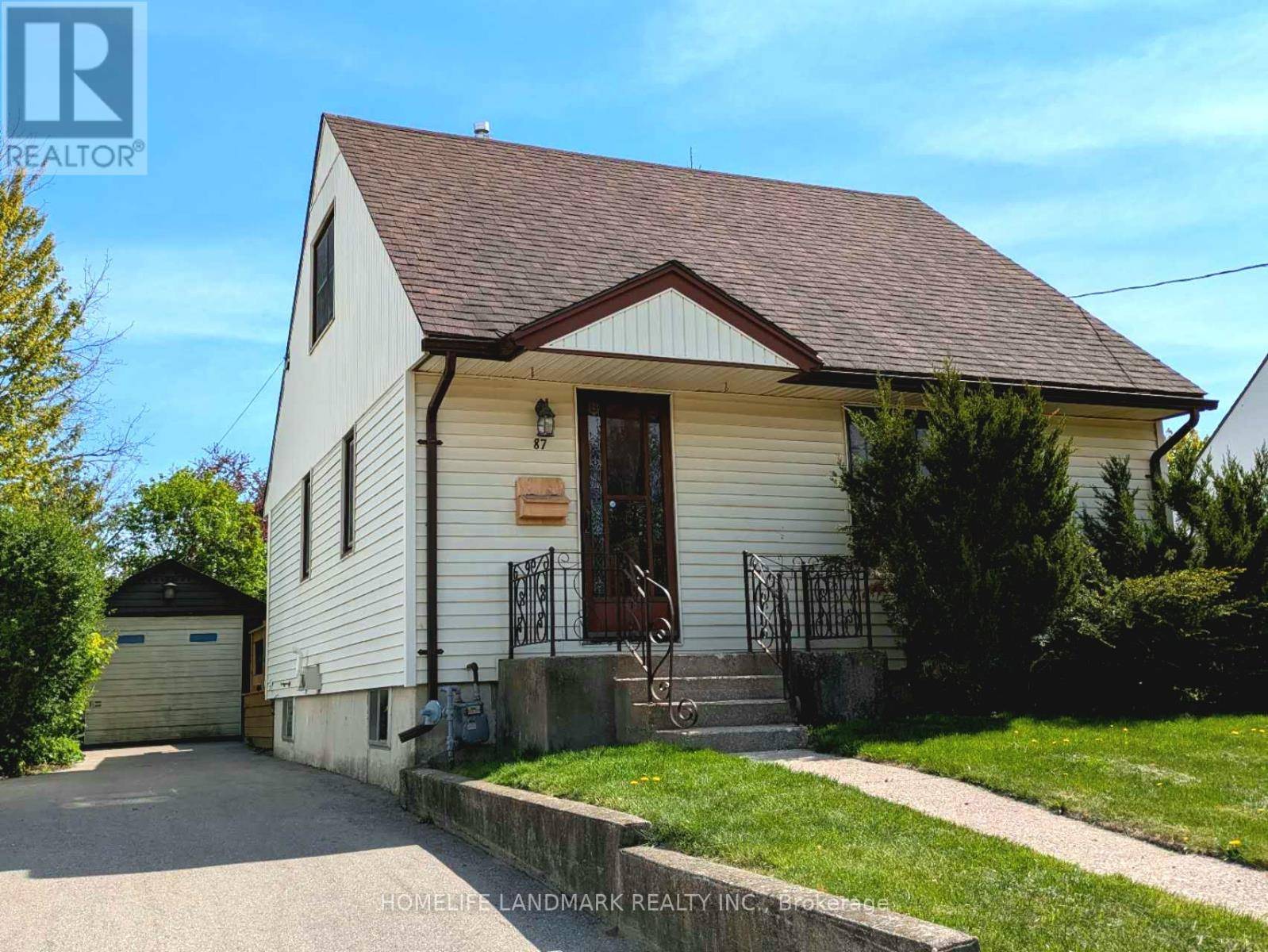 Cambridge, ON N1R2S4,87 BALLANTYNE AVENUE