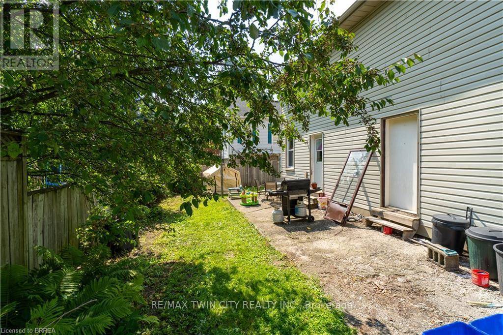Brant (paris), ON N3L1L1,43-45 WILLIAM STREET
