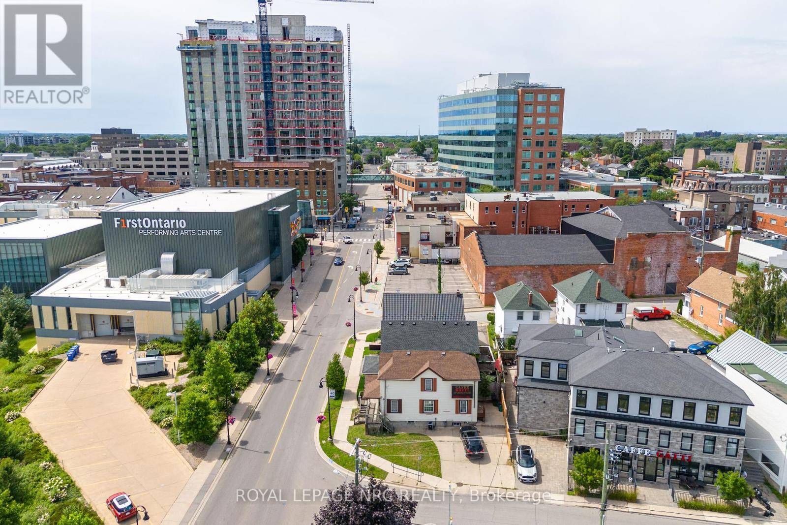 St. Catharines (downtown), ON L2R4H4,44 CARLISLE STREET