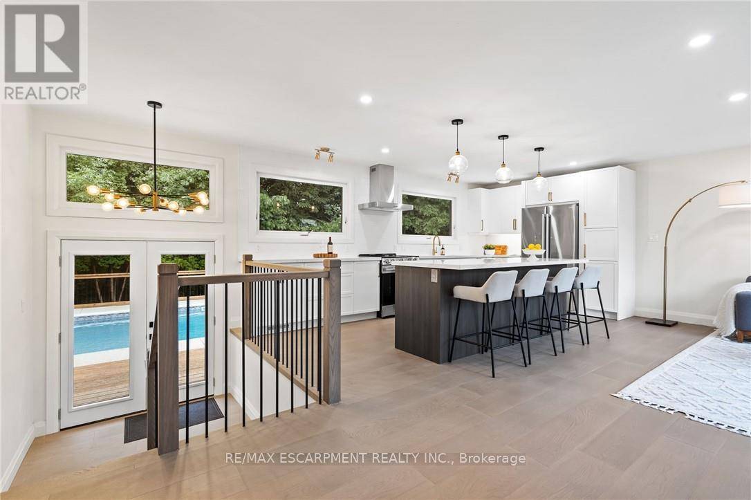 St. Catharines (lakeshore), ON L2N3P6,36 SPRING GARDEN BOULEVARD