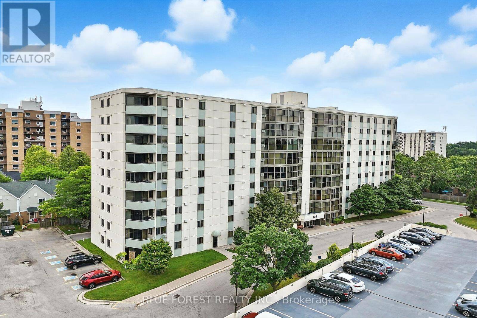 London South (south O), ON N6J4J7,127 Belmont DR #909