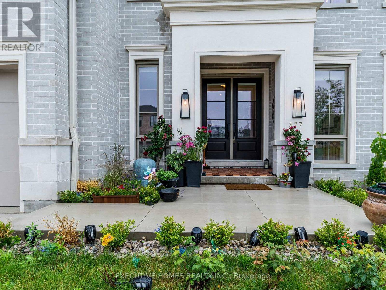 London South (south K), ON N6K4M7,377 MANHATTAN DRIVE