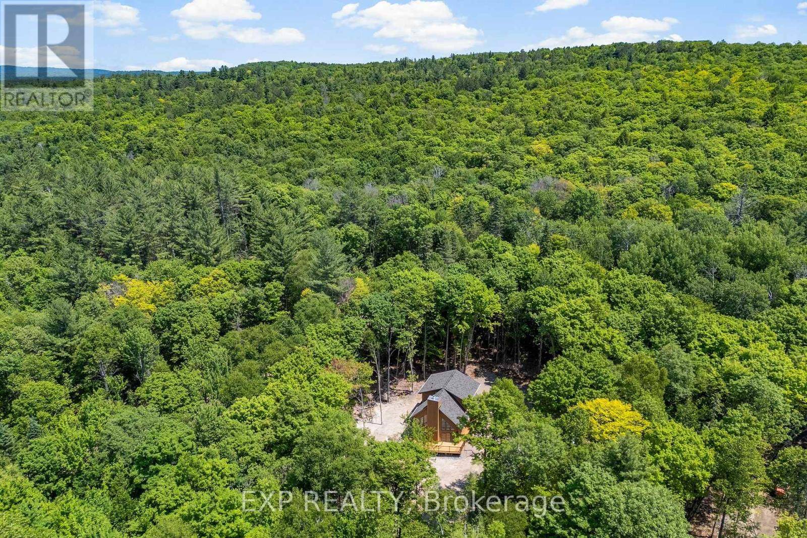 Madawaska Valley, ON K0J1B0,743 LAKEWOODS DRIVE