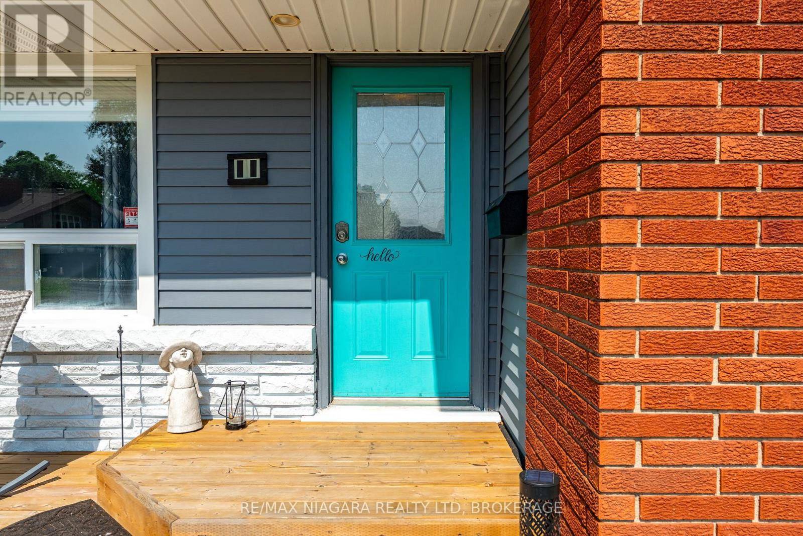 Grimsby (grimsby Beach), ON L3M2J9,11 ALMOND GARDENS