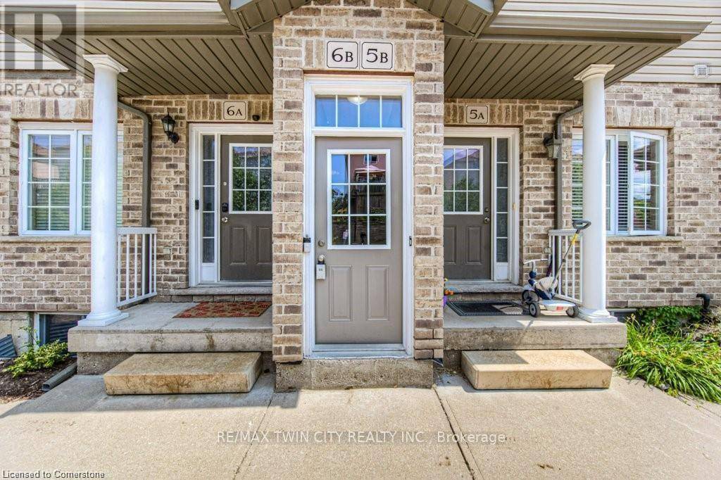 Kitchener, ON N2E0E3,38 Howe DR #6B