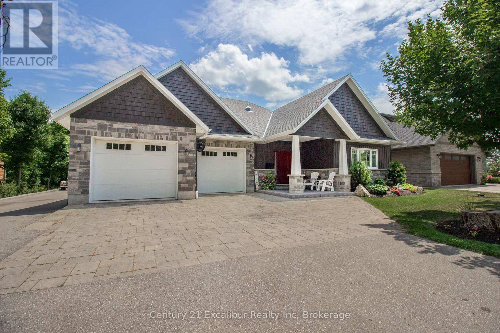 Centre Wellington (fergus), ON N1M1N2,566 ST. PATRICK STREET E