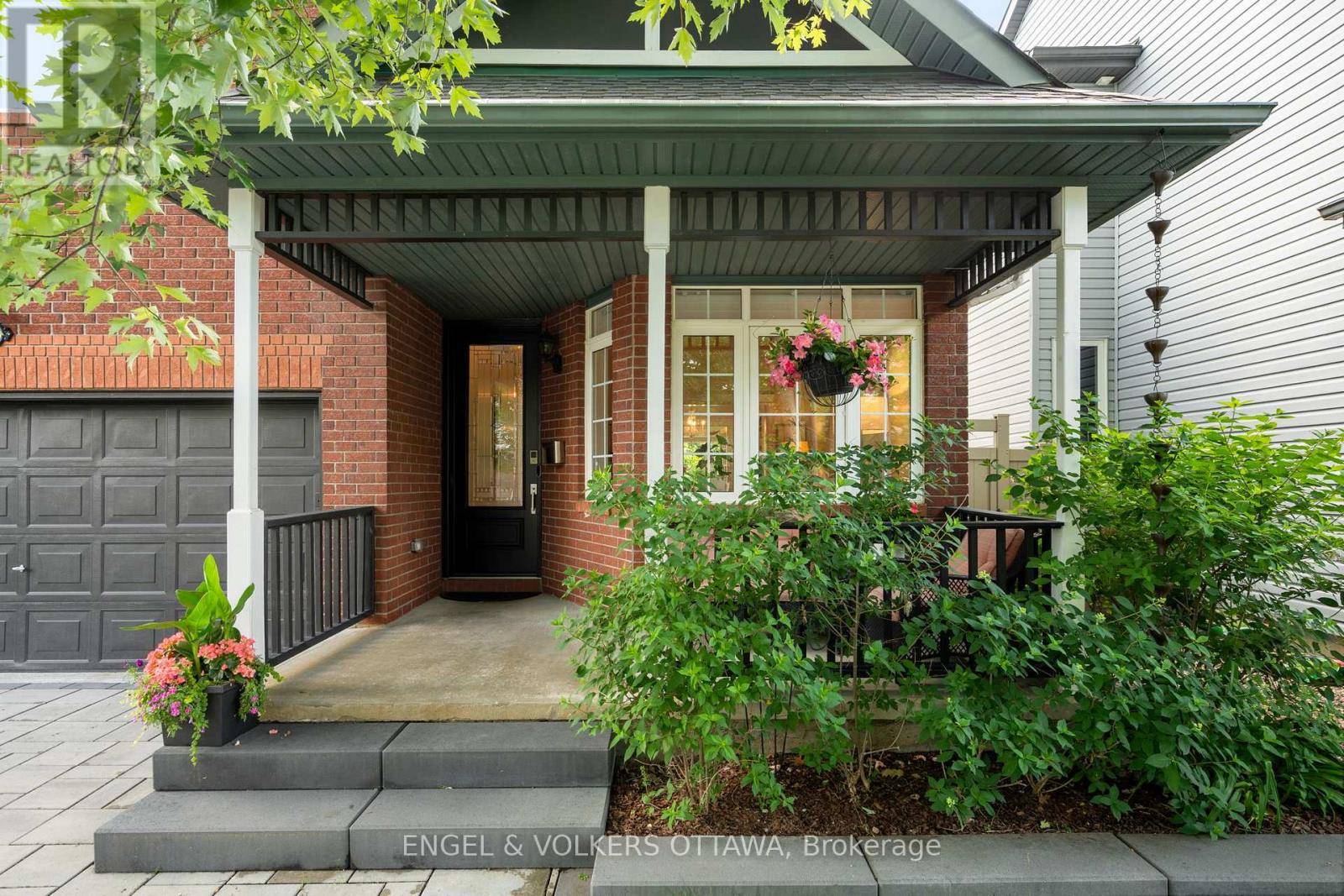 Ottawa, ON K2J4V6,17 COLINDALE AVENUE