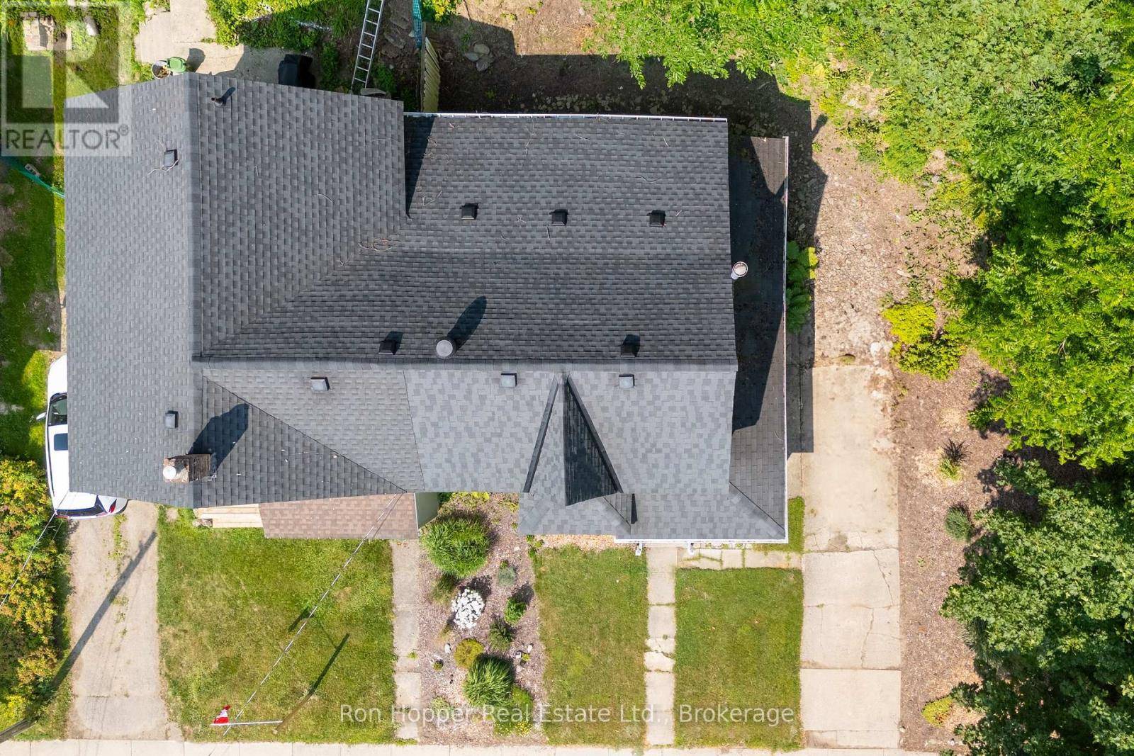 Owen Sound, ON N4K2E6,220 2ND AVENUE E