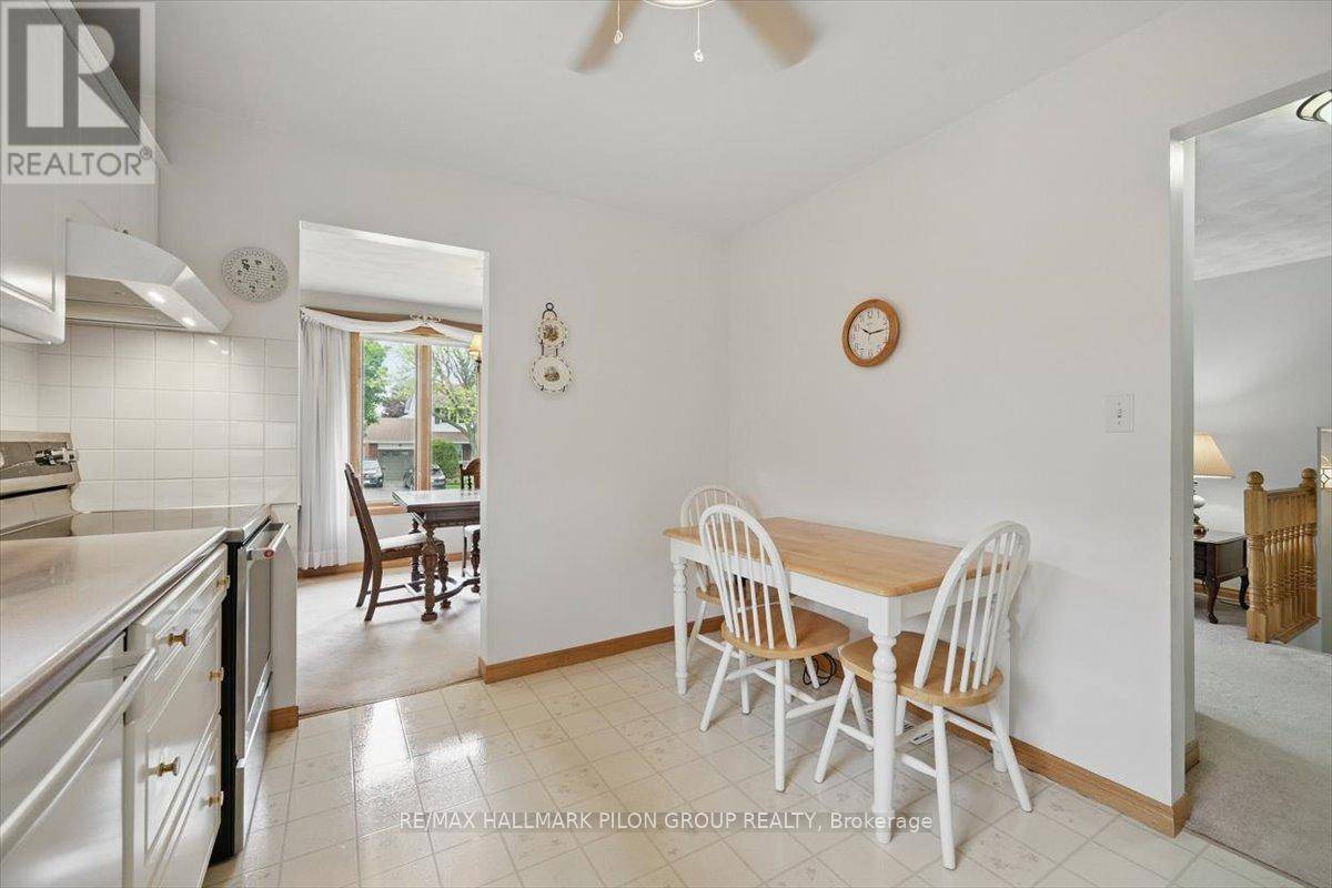 Brockville, ON K6V6G2,1303 VISTA DRIVE