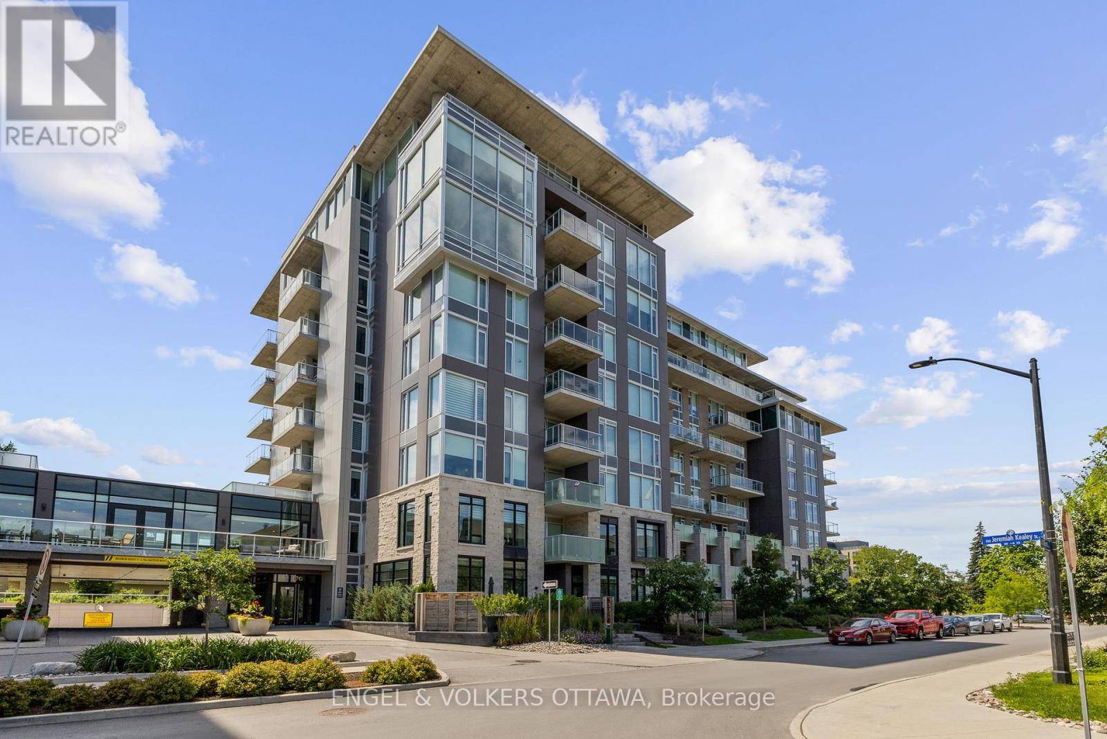 Ottawa, ON K1S5X2,570 De Mazenod AVE #Unit 308