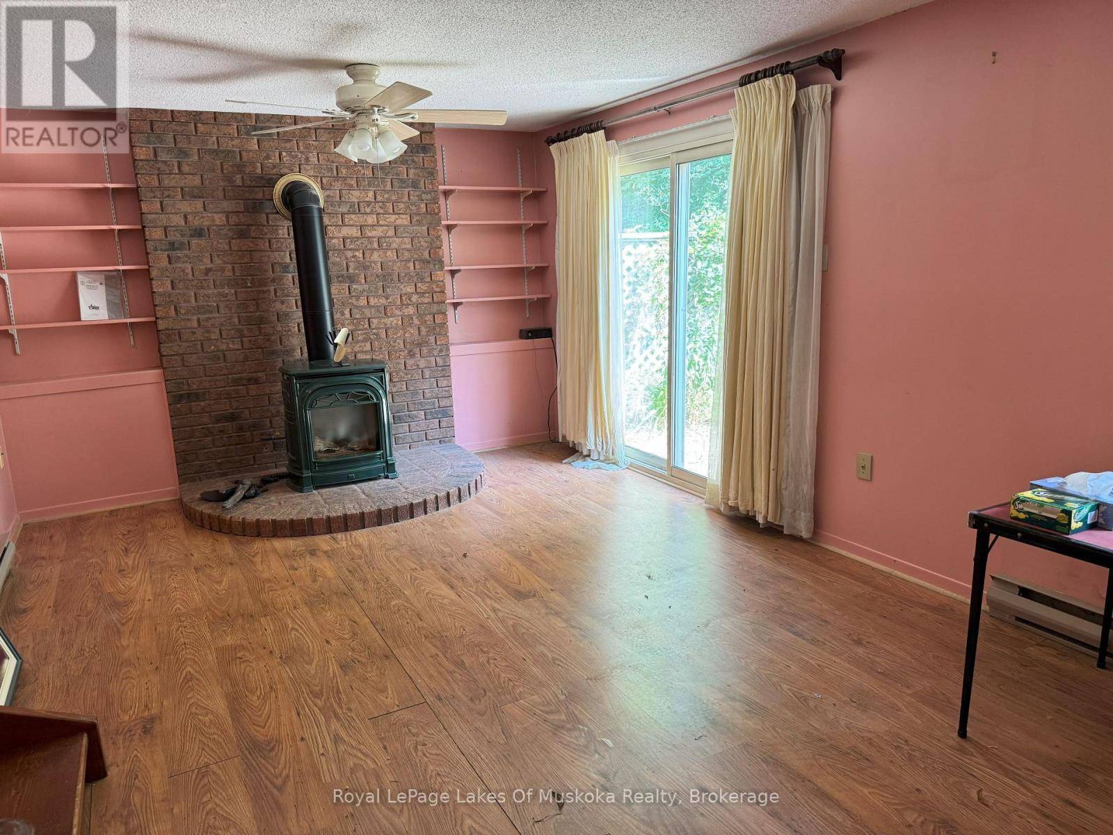 Bracebridge (monck (bracebridge)), ON P1L1C3,22 MAYPARK DRIVE