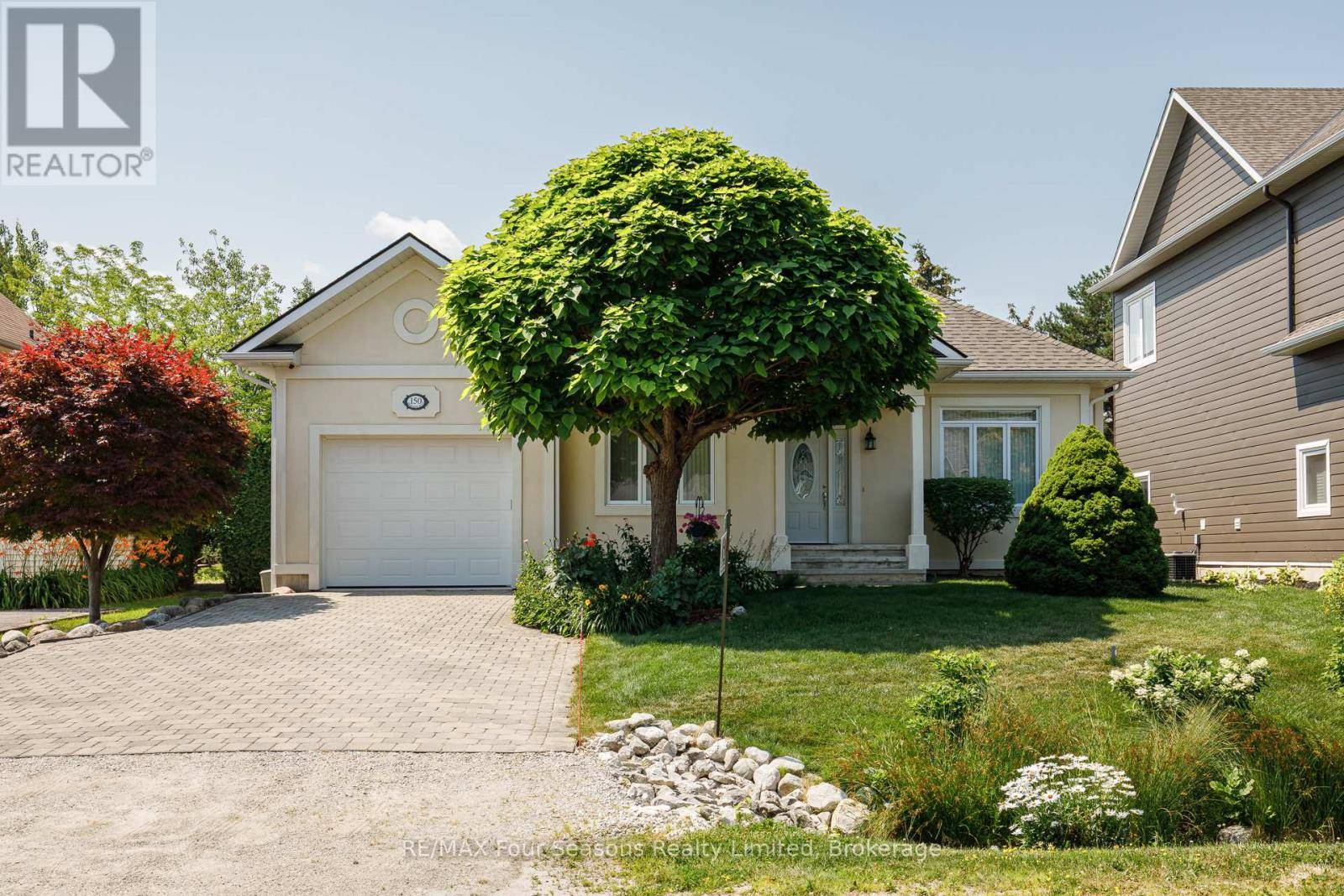 Blue Mountains, ON L9Y0M2,150 BROOKER BOULEVARD