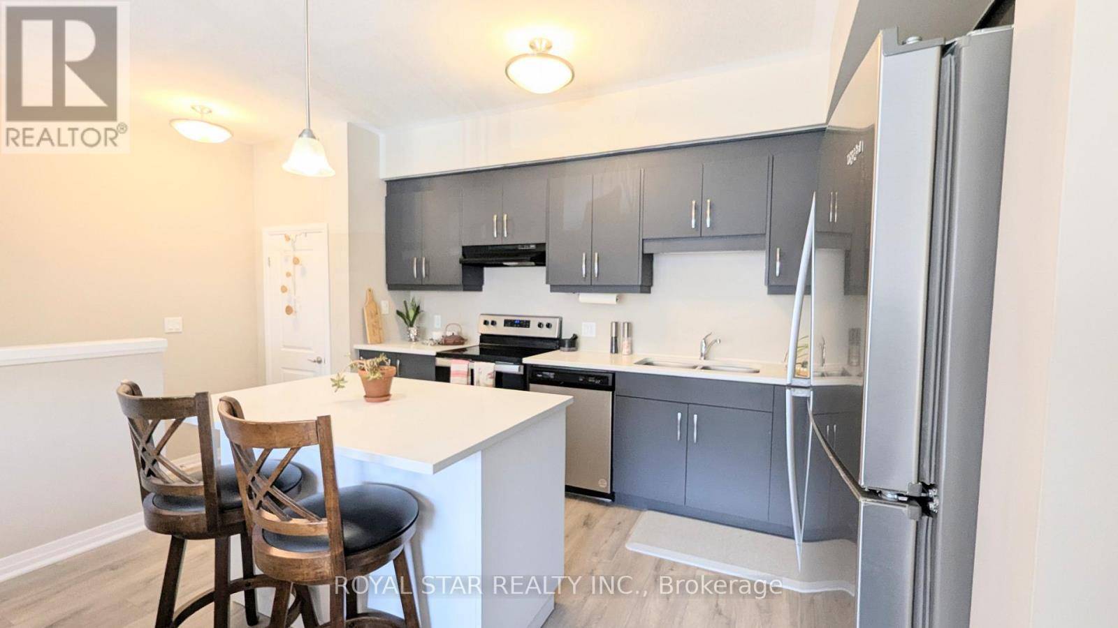 Cambridge, ON N1R0E3,25 Isherwood AVE #87