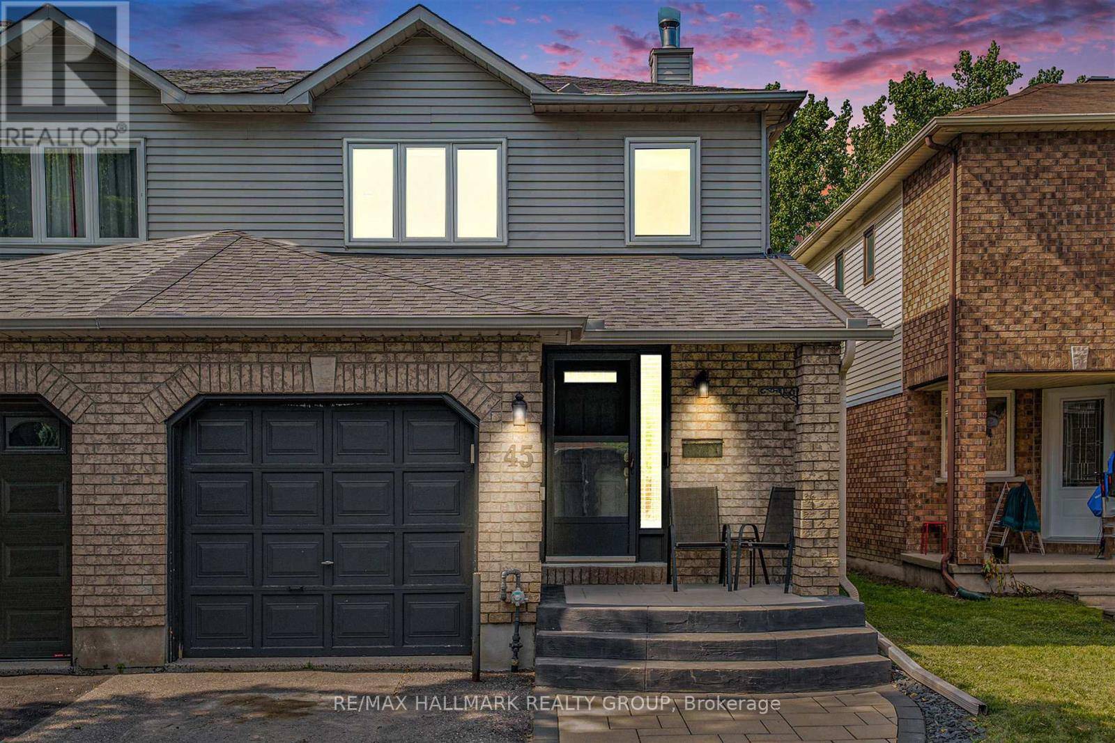 Ottawa, ON K1G5V7,45 HUNTERSWOOD CRESCENT