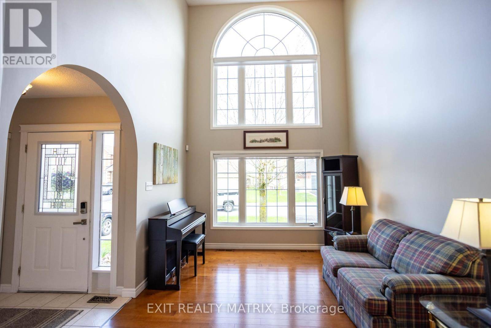 Russell, ON K0A1W0,133 LABELLE STREET