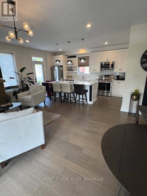 St. Catharines (lakeport), ON L2N2H2,1 PRINCETON COMMON