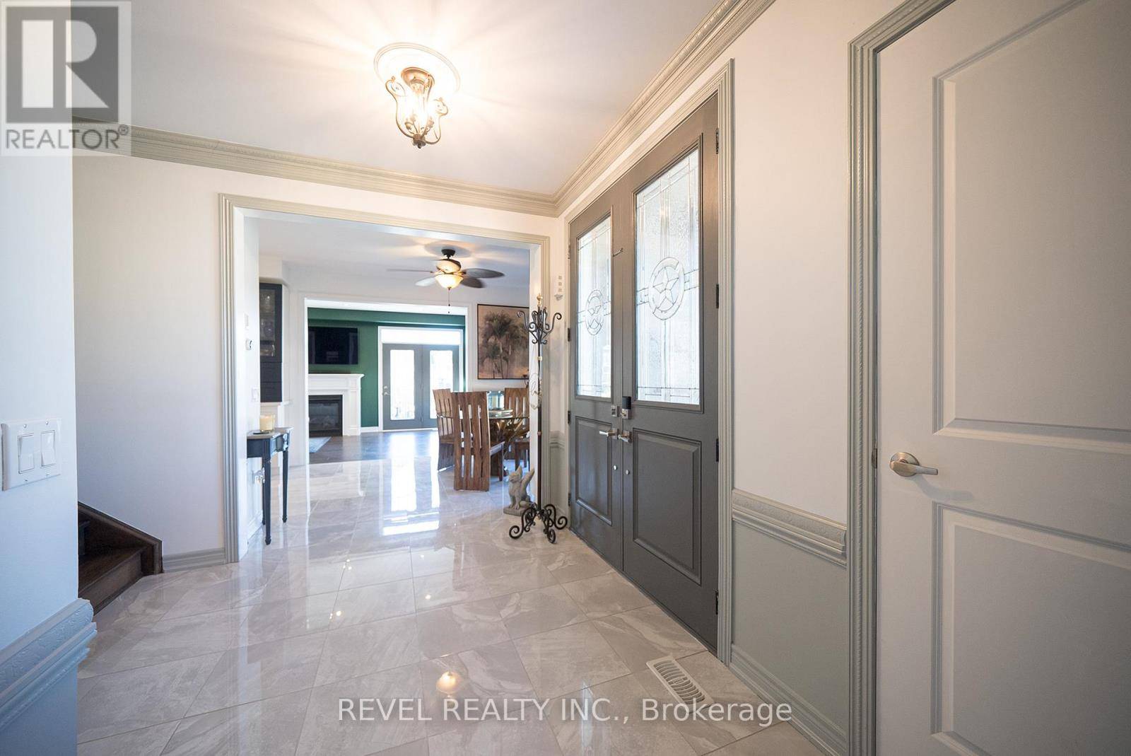 Hamilton (ancaster), ON L9K0J8,320 RAYMOND ROAD