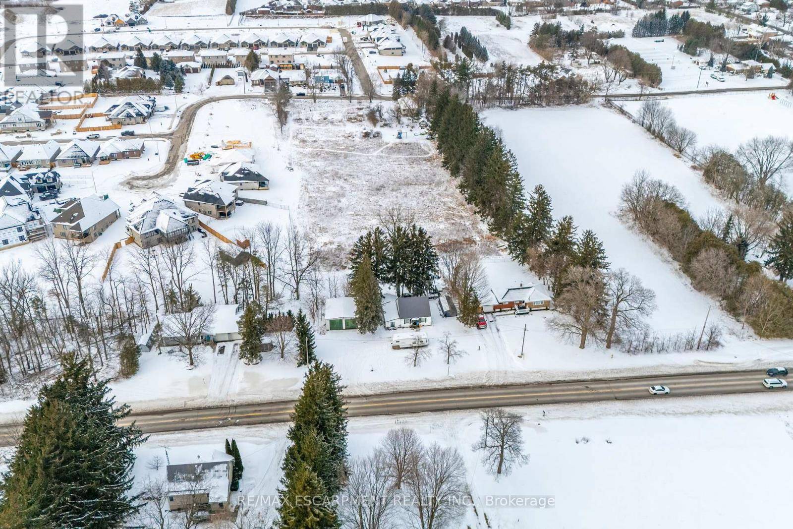 Norfolk (waterford), ON N0E1Y0,211 THOMPSON ROAD W