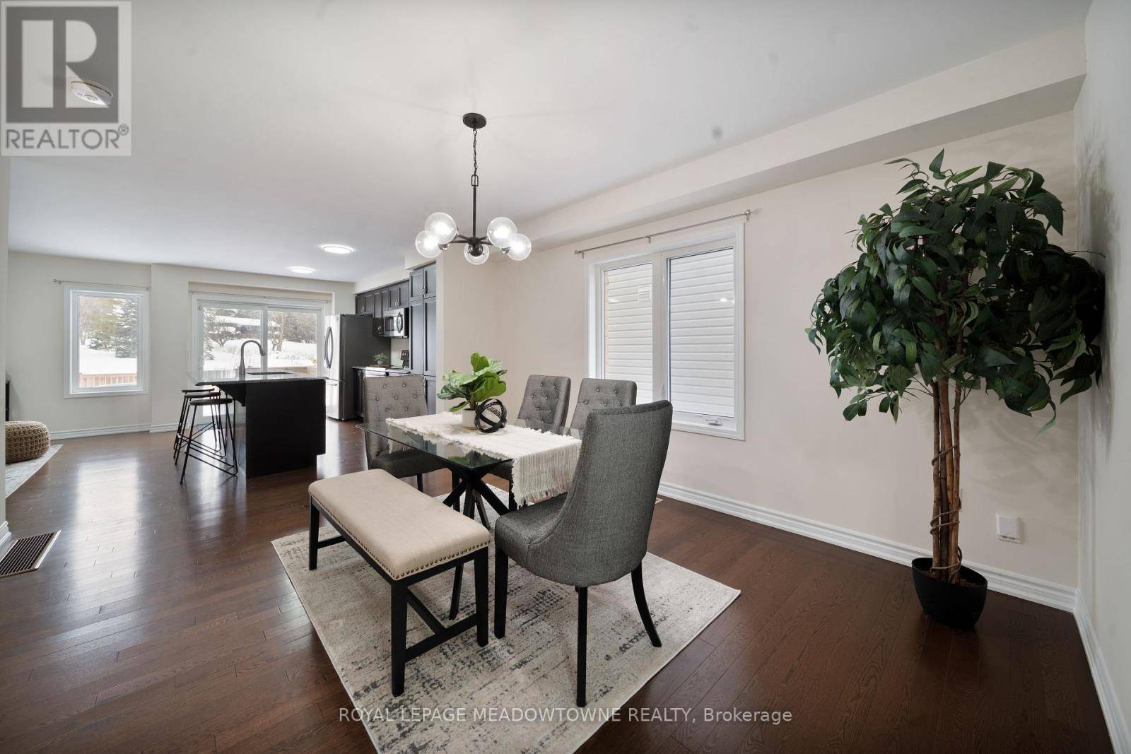Cambridge, ON N3E0B9,364 EQUESTRIAN WAY