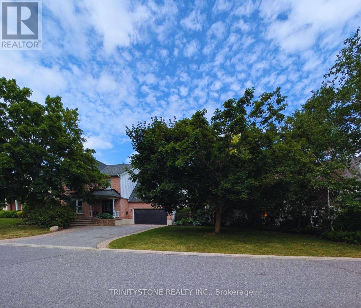 Ottawa, ON K2S1G9,32 KYLE AVENUE
