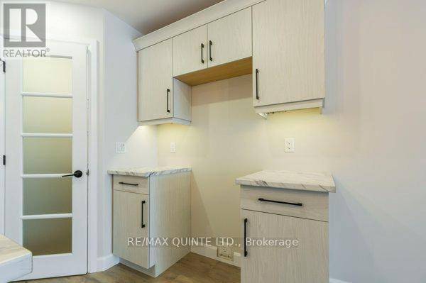 Belleville (belleville Ward), ON K8P0G7,55 SANDHU CRESCENT