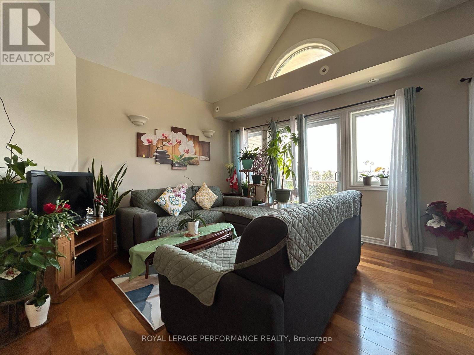 Ottawa, ON K2S0C7,1101 North Stittsville Main ST East #L