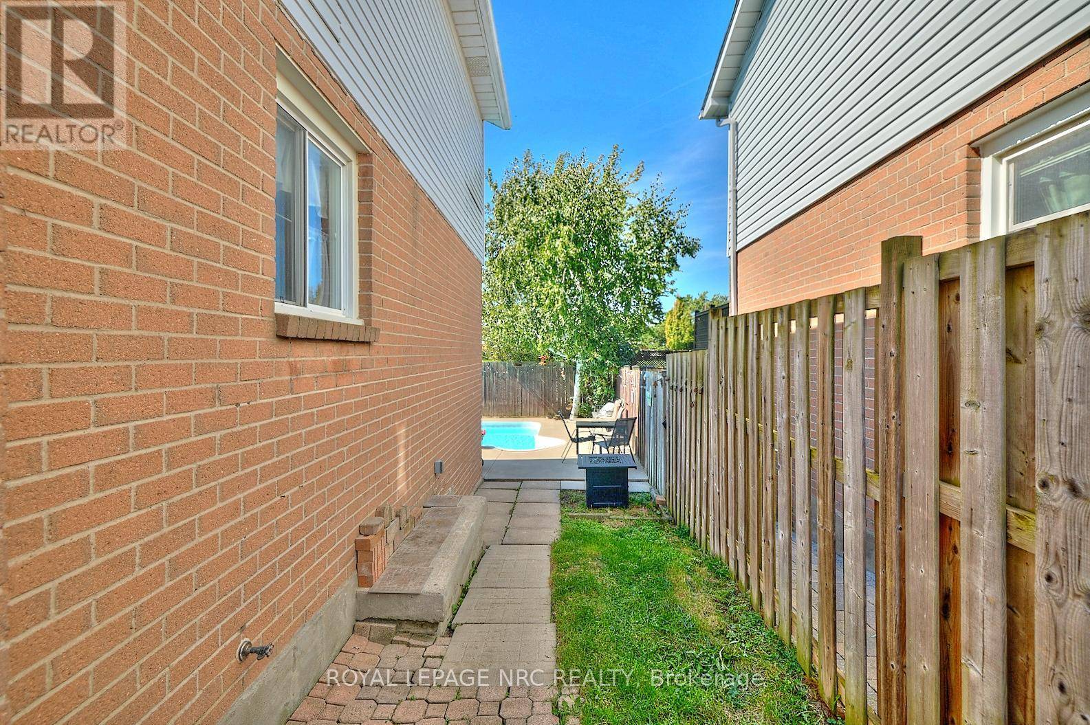 Thorold (confederation Heights), ON L2V4P1,38 CULLIGAN CRESCENT