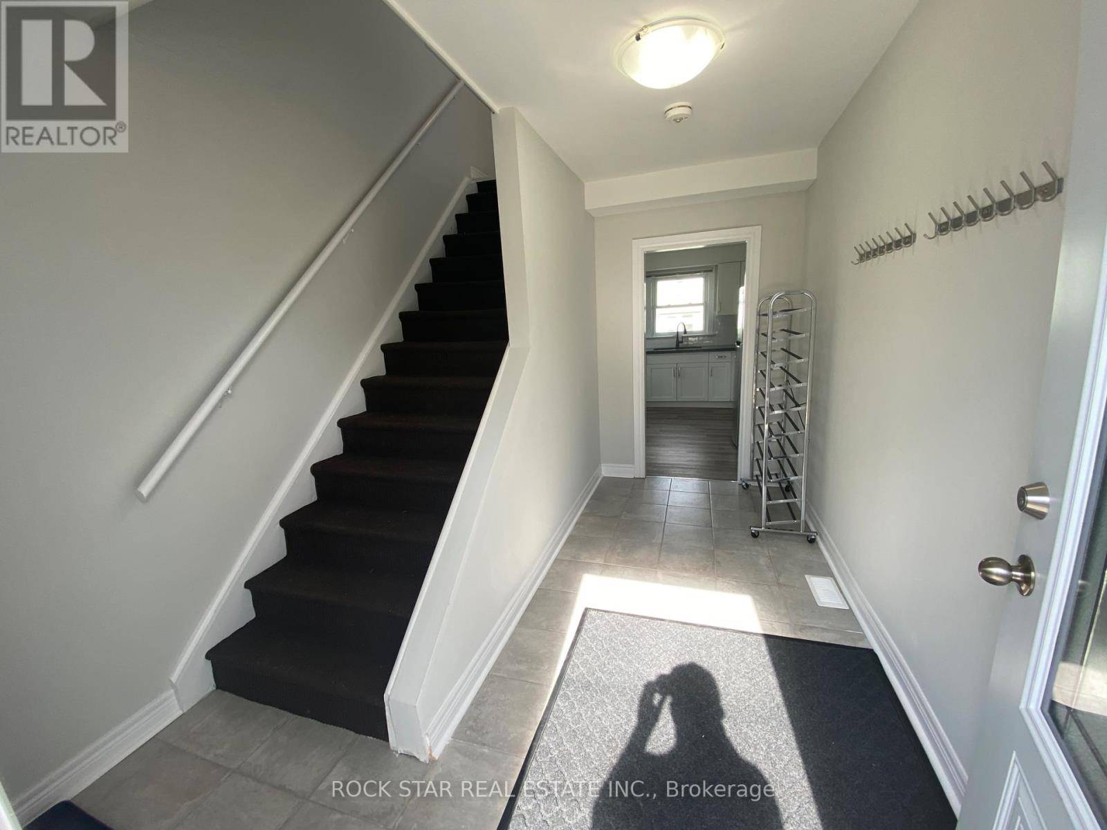 Thorold (thorold Downtown), ON L2V3T8,24 KING STREET