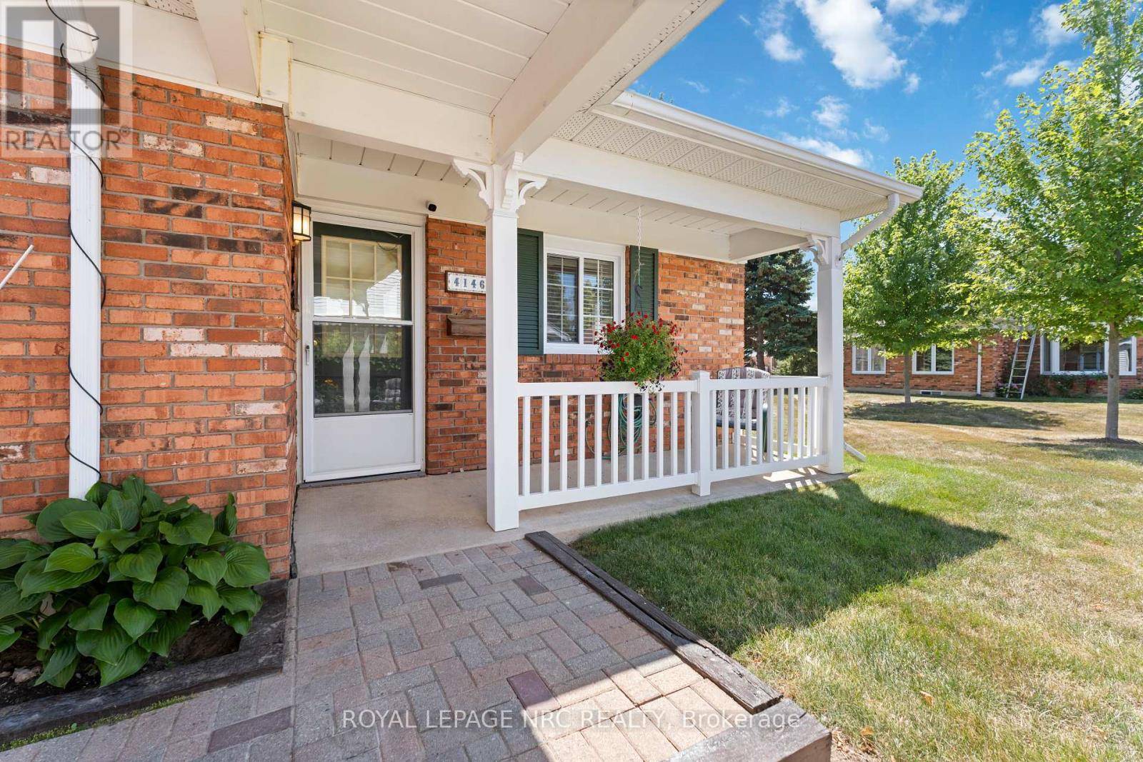 Lincoln (lincoln-jordan/vineland), ON L0R2C0,4146 BLUEBERRY COURT