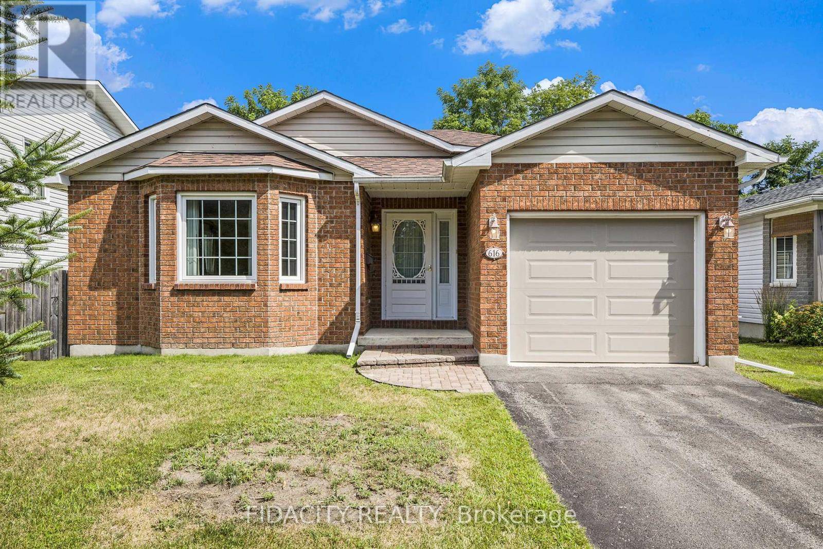 North Grenville, ON K0G1J0,616 CLOTHIER STREET E