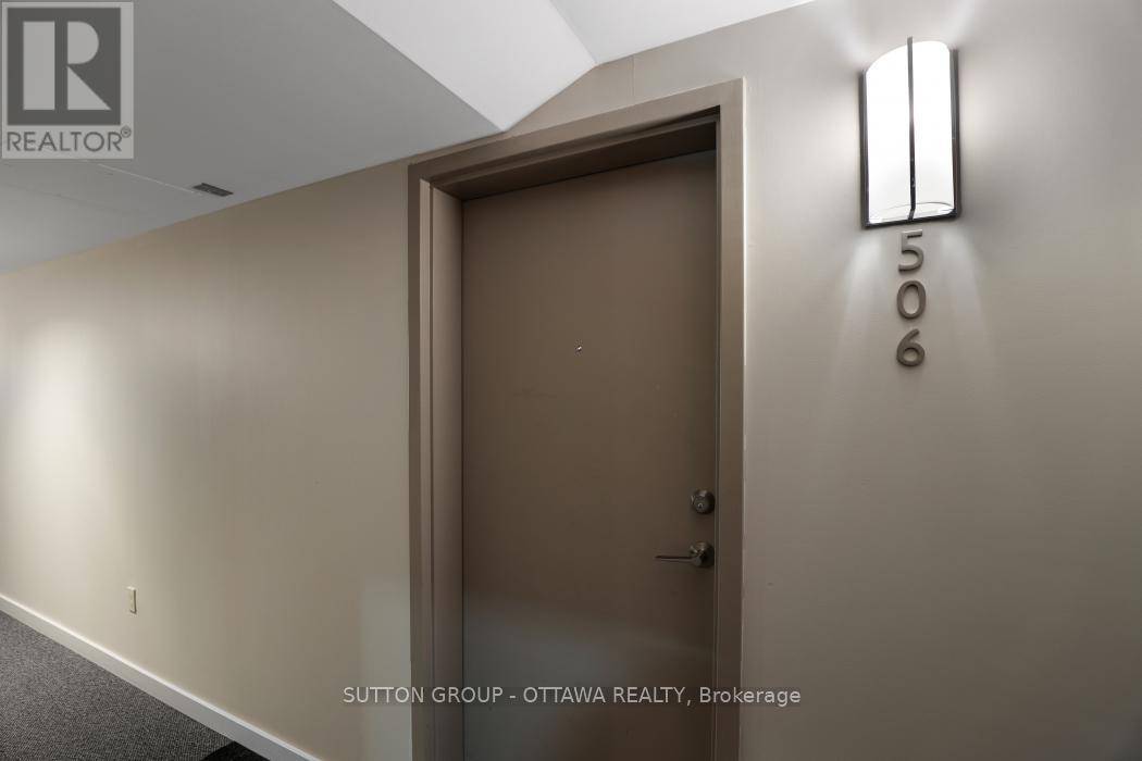 Ottawa, ON K1N0B4,456 King Edward AVE #506