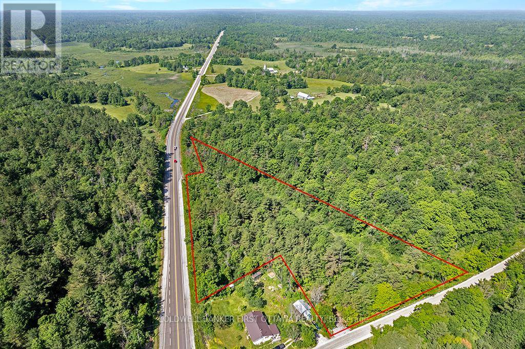 Tay Valley, ON K7H3C7,115 DORAN ROAD