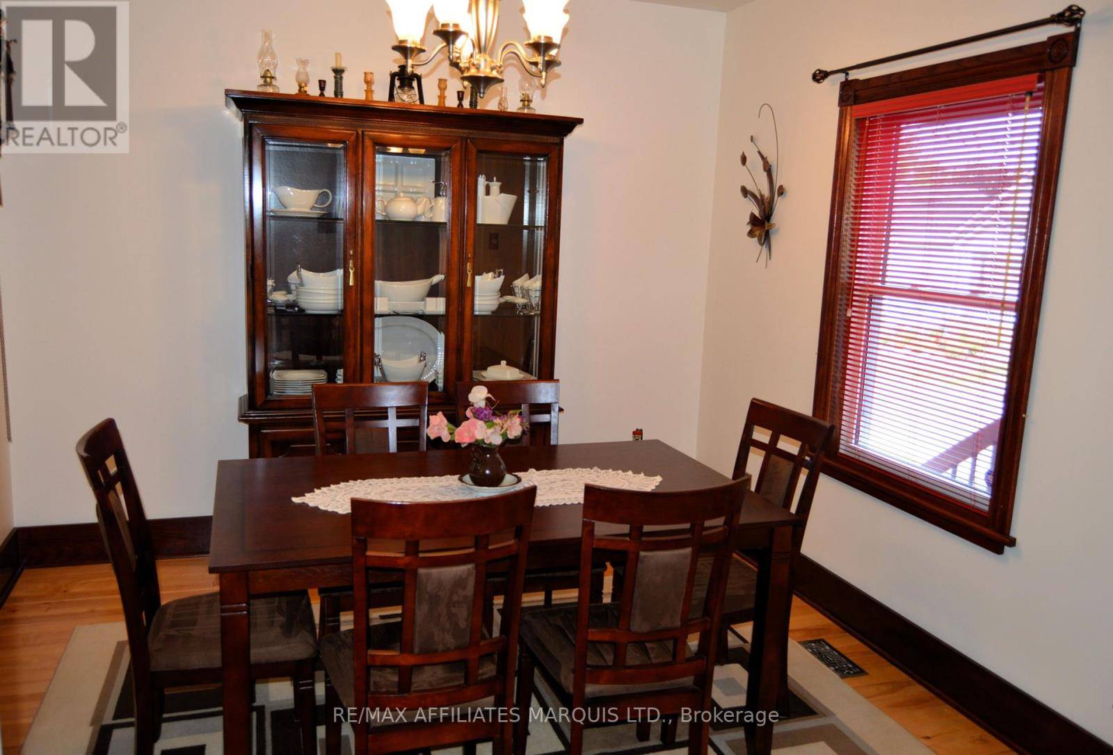 Cornwall, ON K6H5R5,444 EIGHTH STREET E