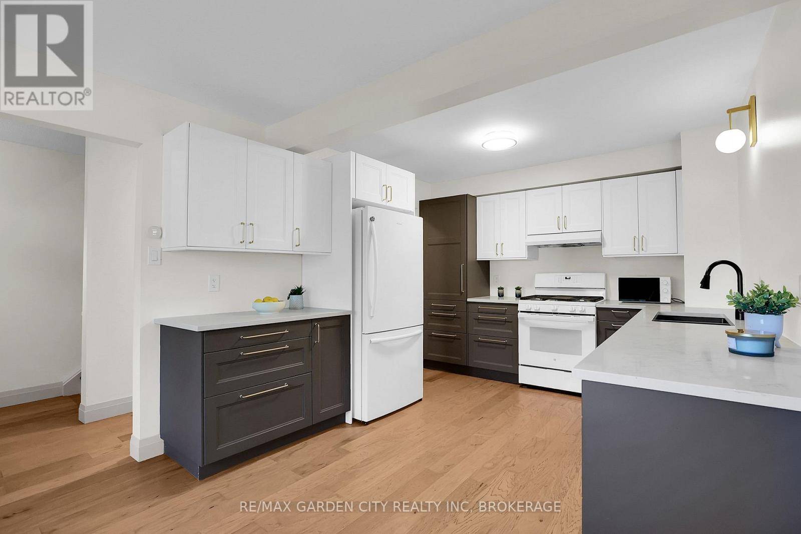 Welland (broadway), ON L3C6J6,185 Denistoun ST #85