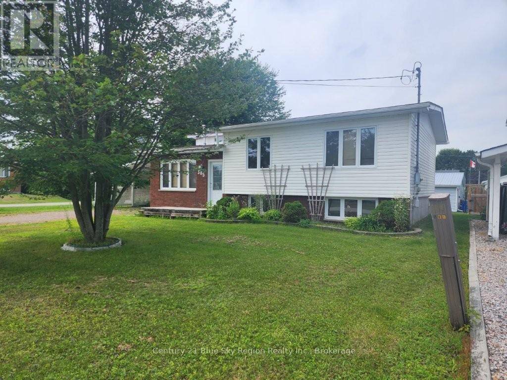 West Nipissing (sturgeon Falls), ON P2B3G4,385 OUELLETTE CRESCENT S