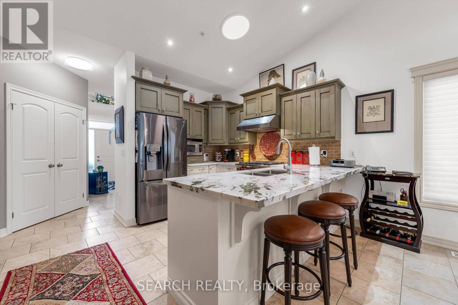 St. Catharines (grapeview), ON L2W0A3,54 VIDEL CRESCENT