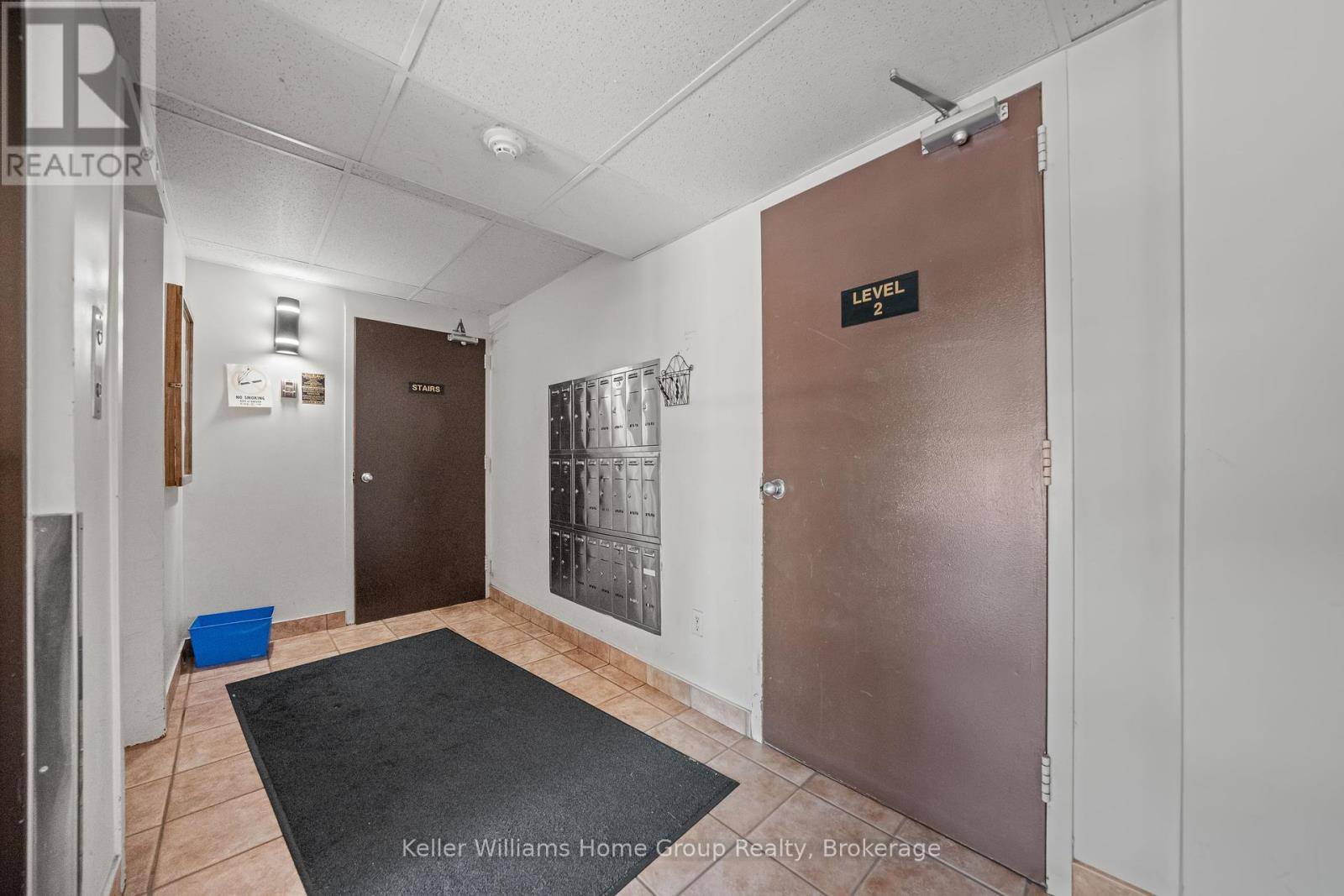 Guelph (junction/onward Willow), ON N1H2A9,9 Ajax ST #204