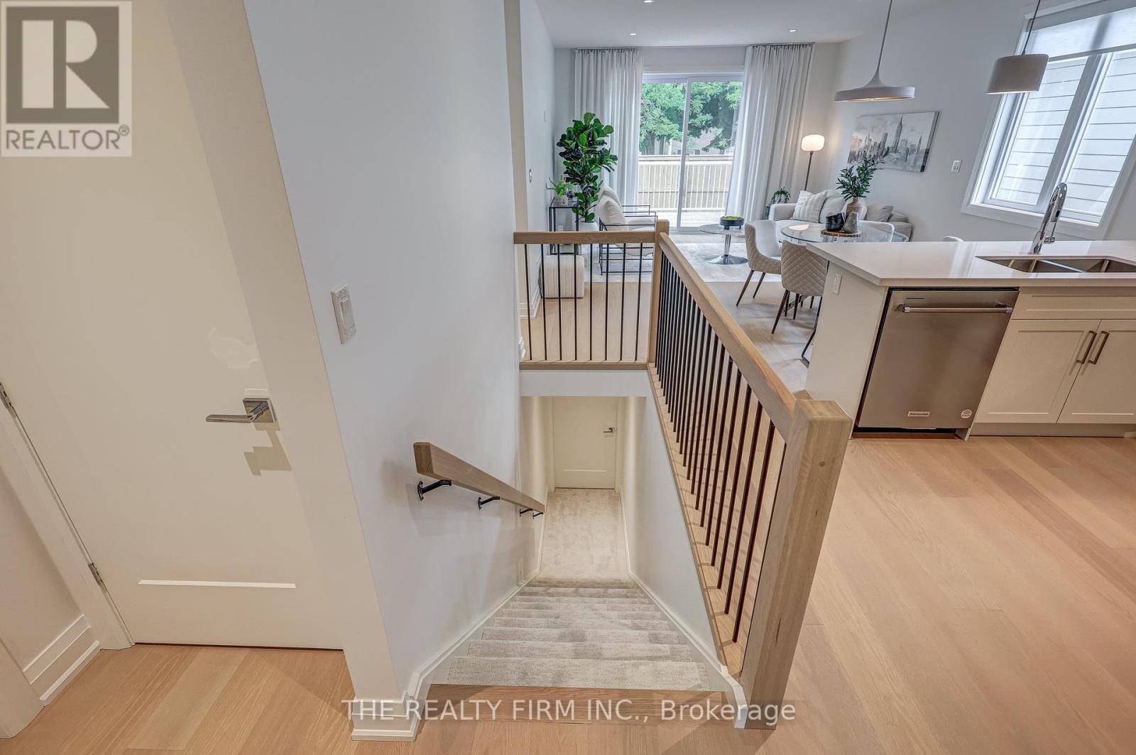 Aylmer, ON N5H1S5,85 Forest ST #8