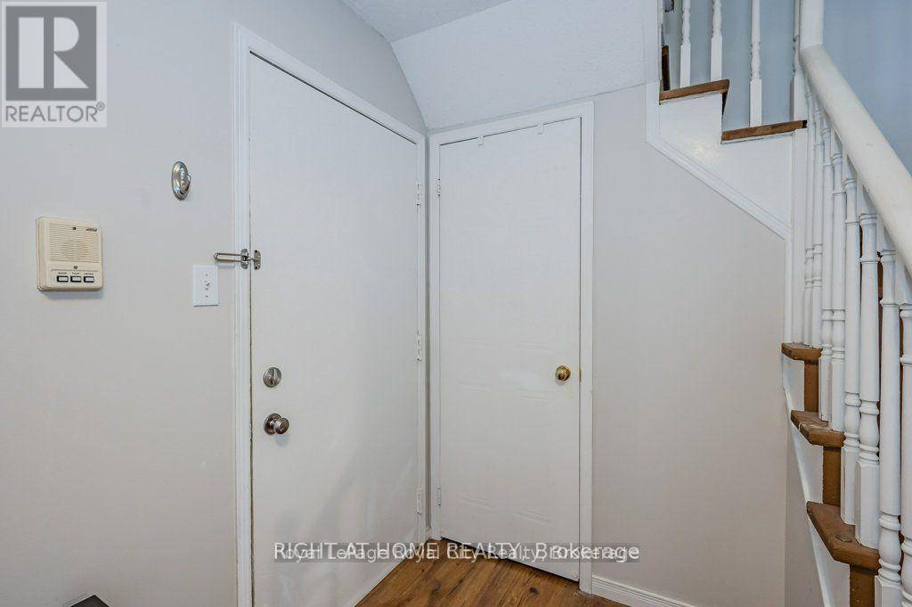 Guelph (dovercliffe Park/old University), ON N1G4R8,460 Janefield AVE #229