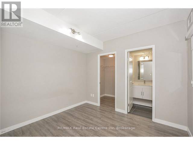 Guelph (kortright West), ON N1L0M5,1291 Gordon ST #327