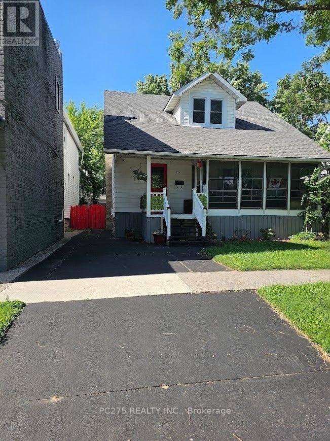 Sarnia, ON N7T5C4,224 MAXWELL STREET