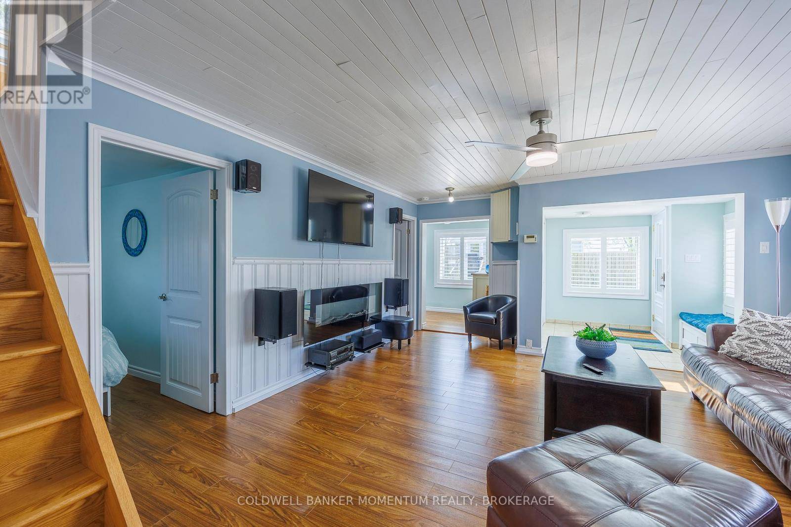 Norfolk, ON N0E1M0,24 PRIVATE LANE