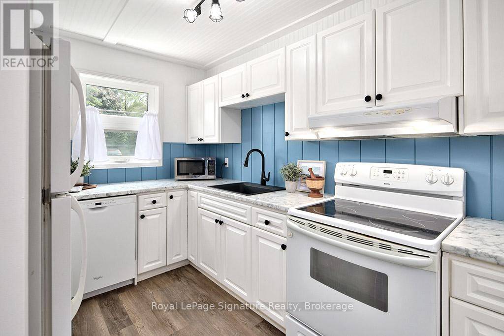 Blue Mountains, ON N0H2P0,127 ALFRED ST West #81