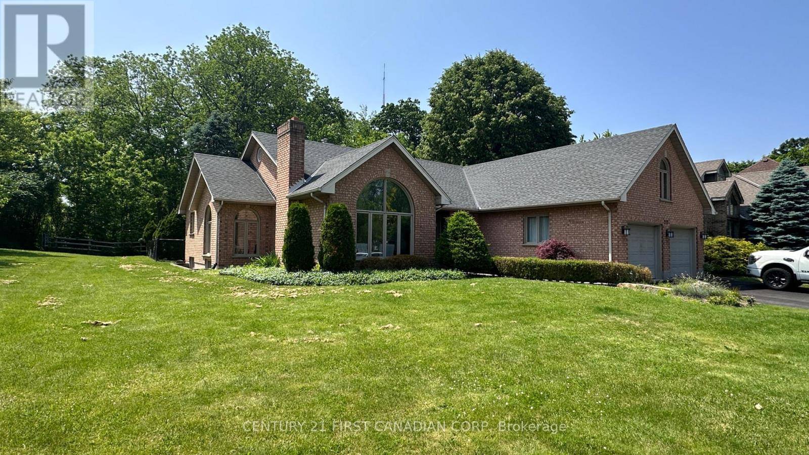 London South (south B), ON N6K4B6,212 TIMBER DRIVE